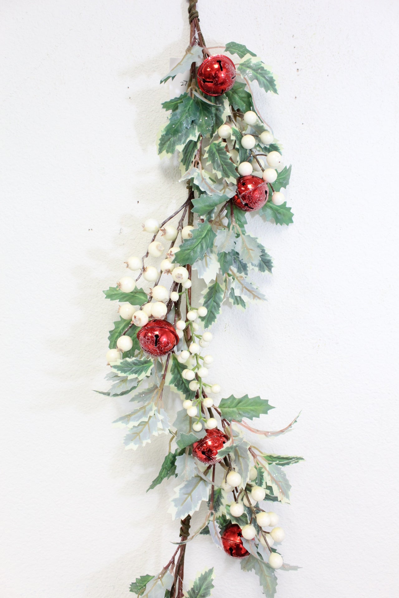 X'mas 2023 Wreaths and Garland Collection